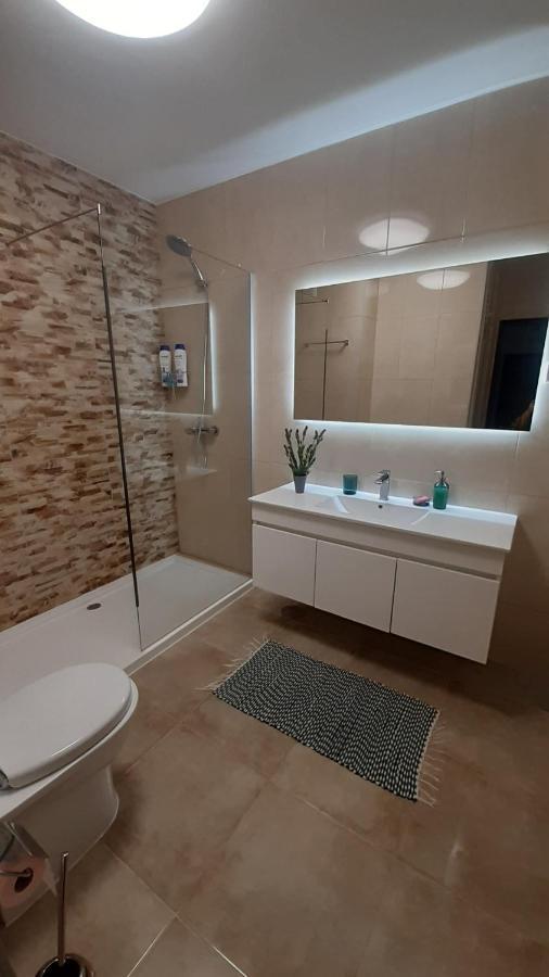 Joanita Beach Apartment Holidays Lagos Extérieur photo